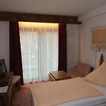 Solitaire Hotel