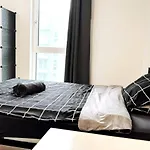 Holidayhome Apartments I Spacious 20Sqm Room In Berlin-Lichtenberg