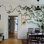 Green & Quiet Apartment In Prenzlauer Berg