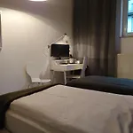 Midi Inn Parkhotel Mitte