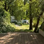Haus direkt am See