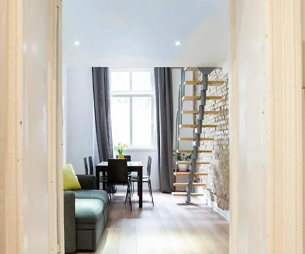 Mitte Prenzlauerberg Industrial Style Apartment