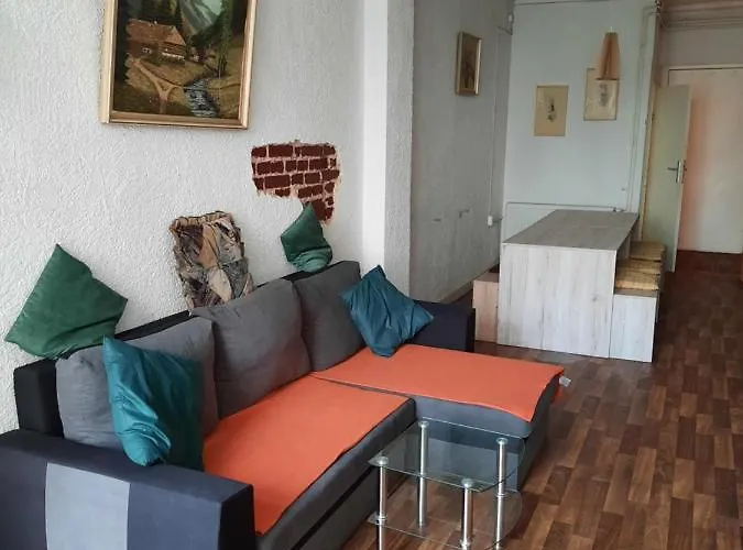 Spacey,Central Apartment Near Alexanderplatz