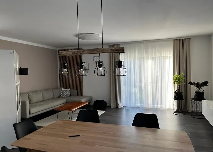 Hochwertiges Haus Mit Garten Mit Guter Anbindung