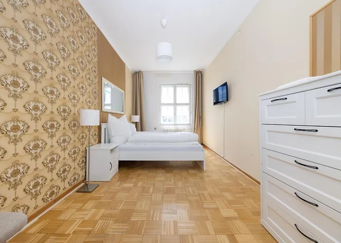160Qm 6-Zimmer Banksi-Galerie-Apartment Hauptbahnhof