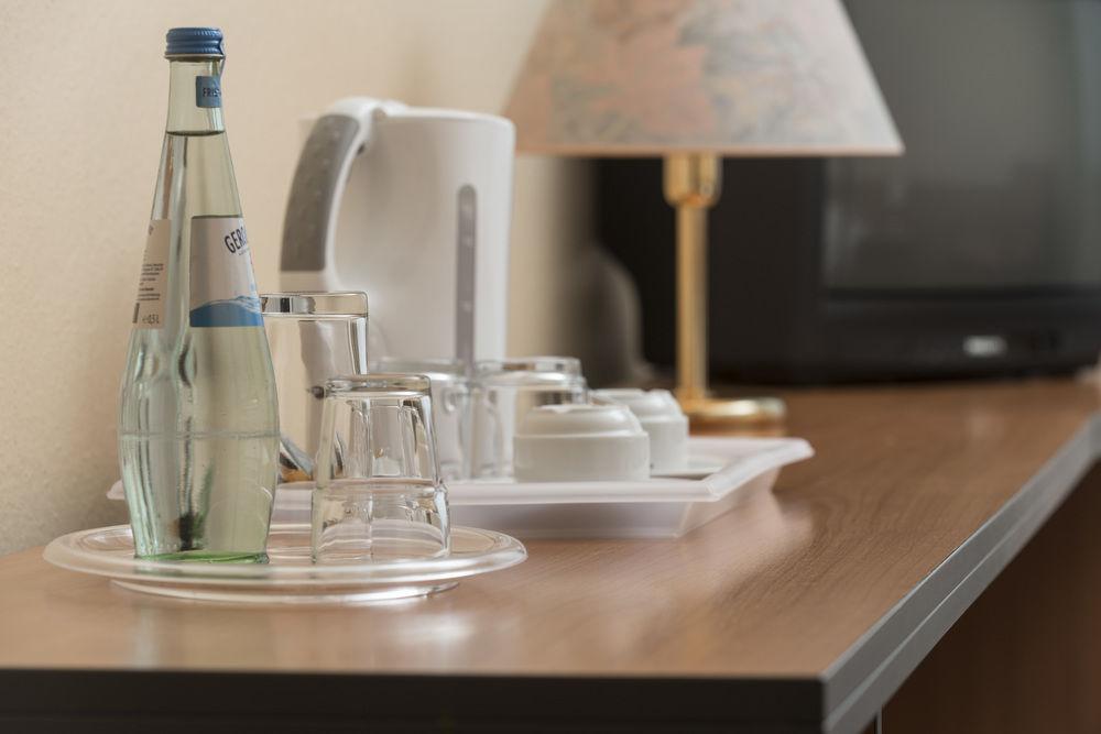 Good Morning + East Hotel 3*
