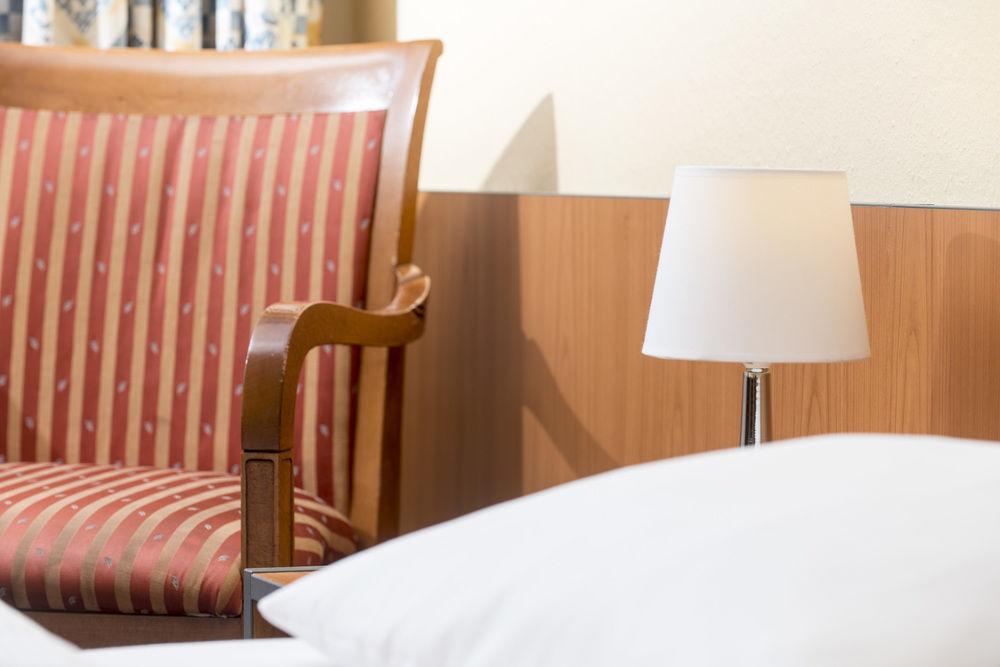 Good Morning + East Hotel 3*
