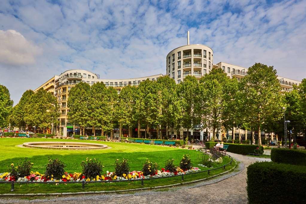 Hyperion Hotel