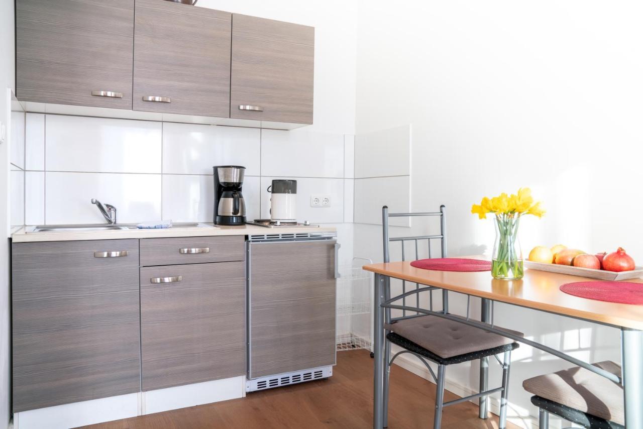 City Studio For 2, Near Sonnenallee