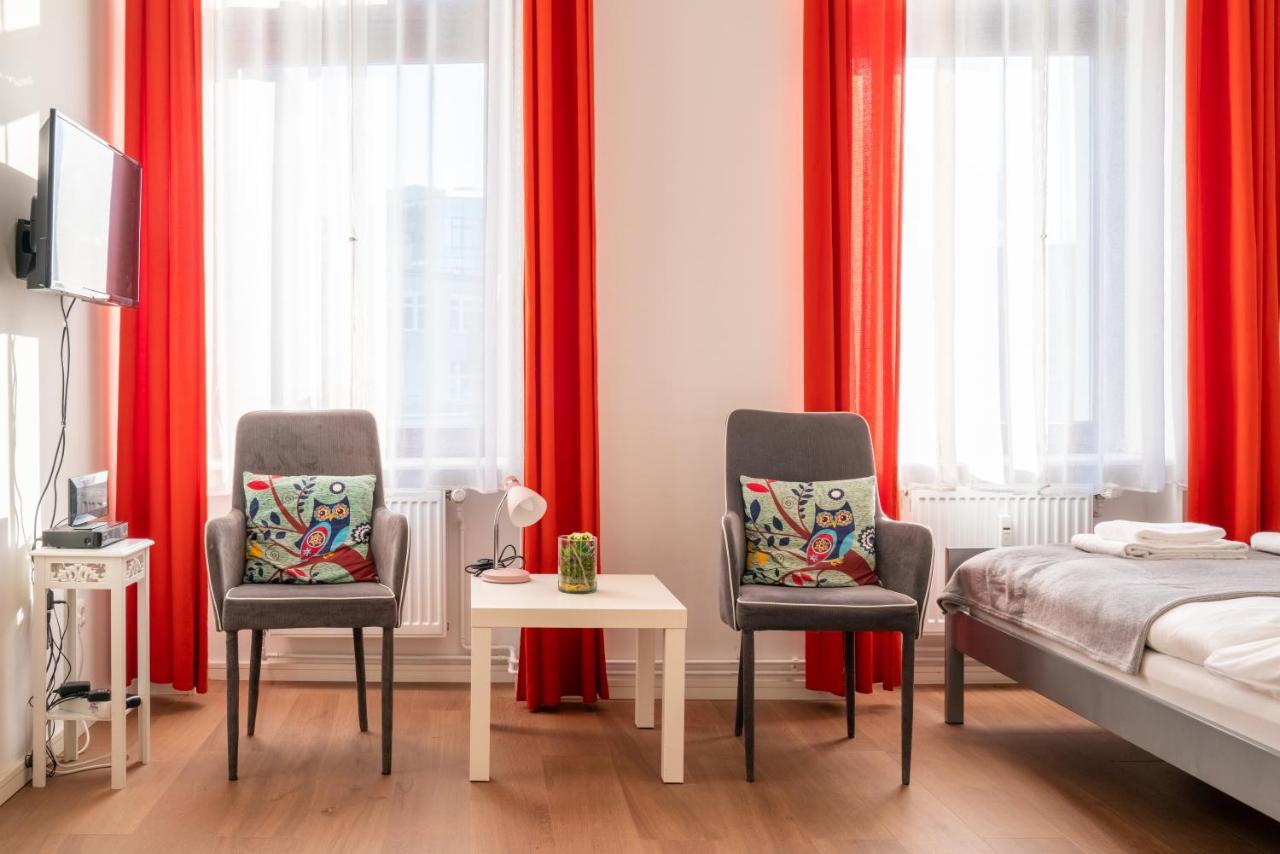 City Studio For 2, Near Sonnenallee * Berlin