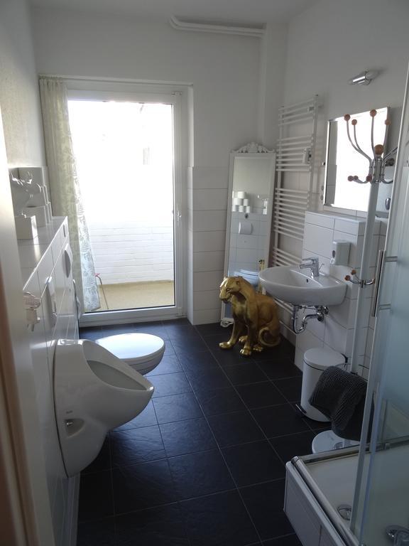 Bananas Hotel And Guesthouse Berlin
