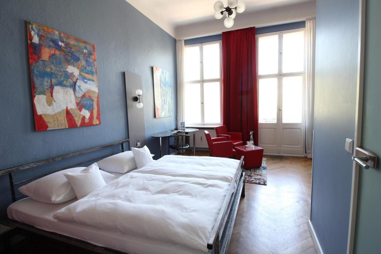 Arthotel Connection 3*