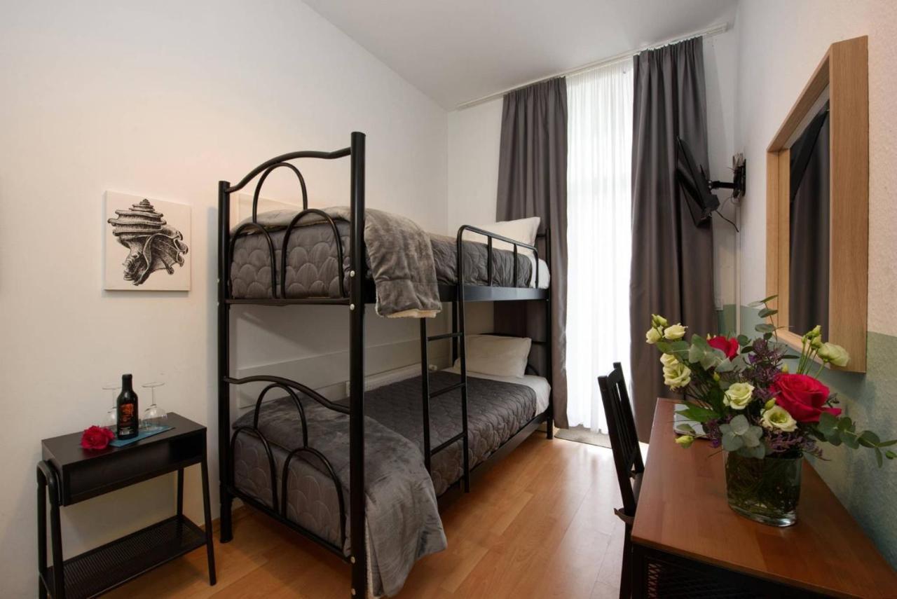 Guest house Hotelroom In N9 Prenzlauer Berg New *