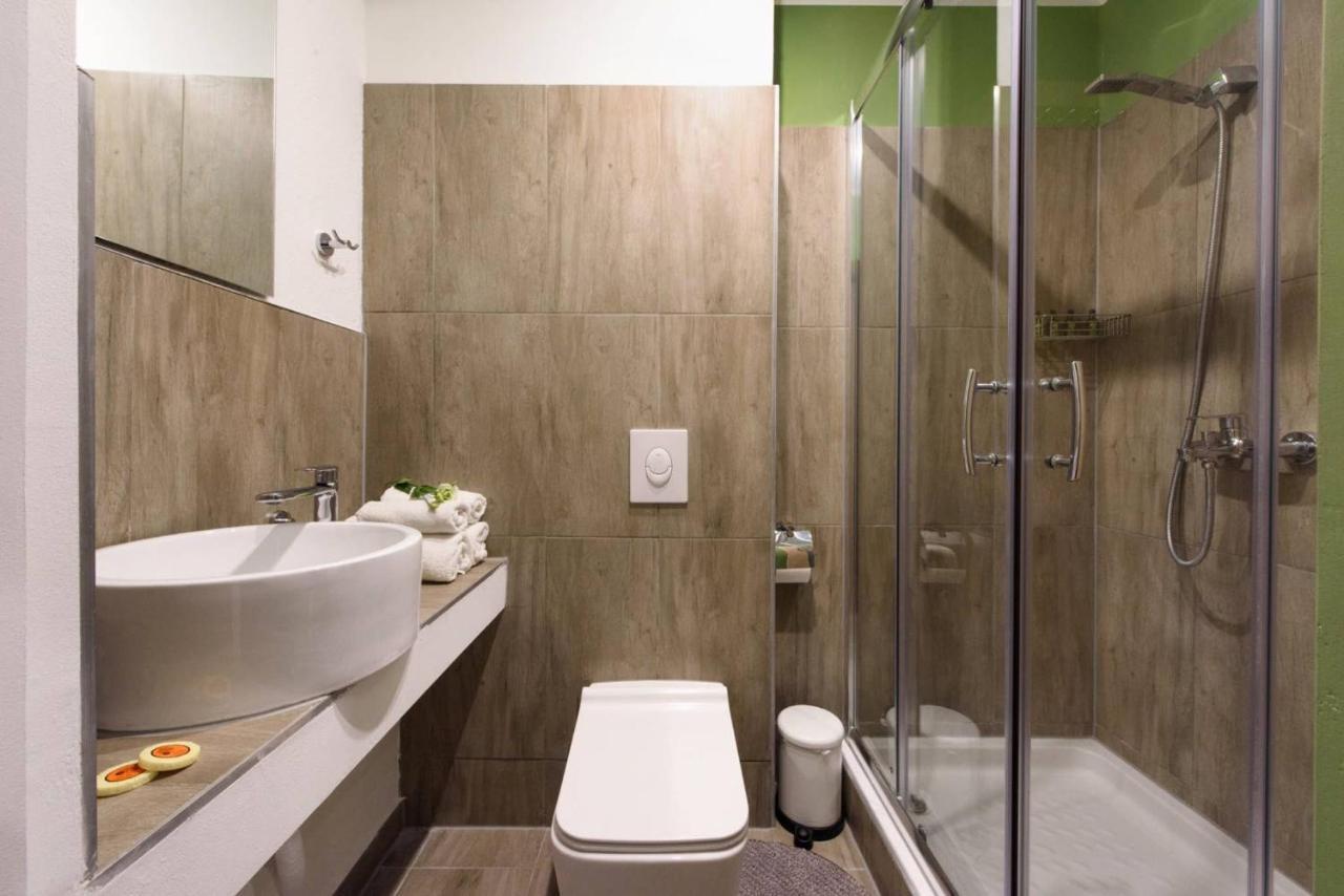 Gasthof Hotelroom In N11 Prenzlauer Berg New *