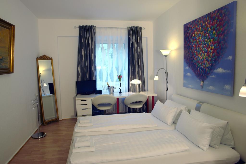 Bananas Hotel And Guesthouse Berlin Casa de hóspedes