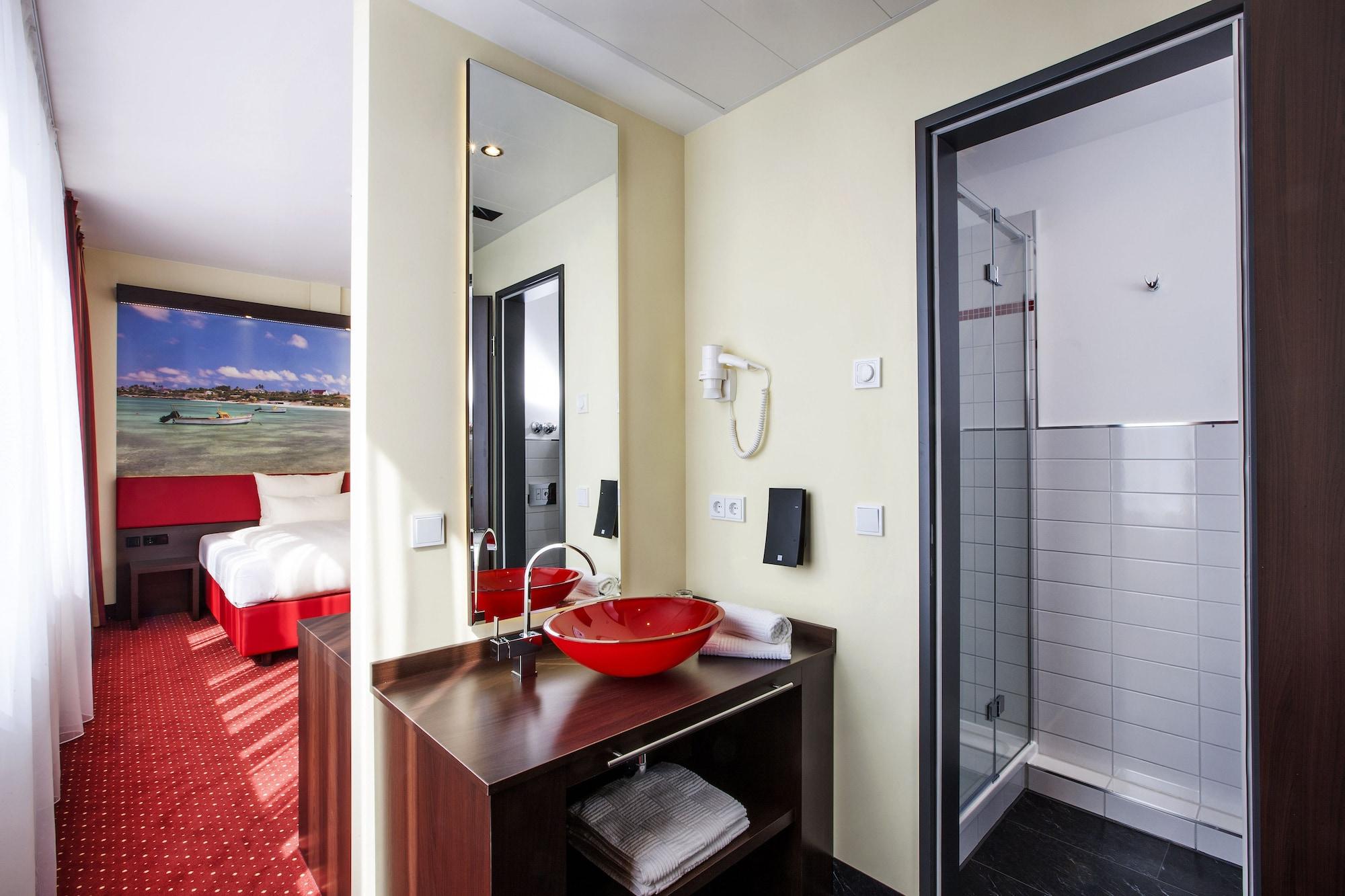Western Plaza Kurfürstendamm Hotel 4*