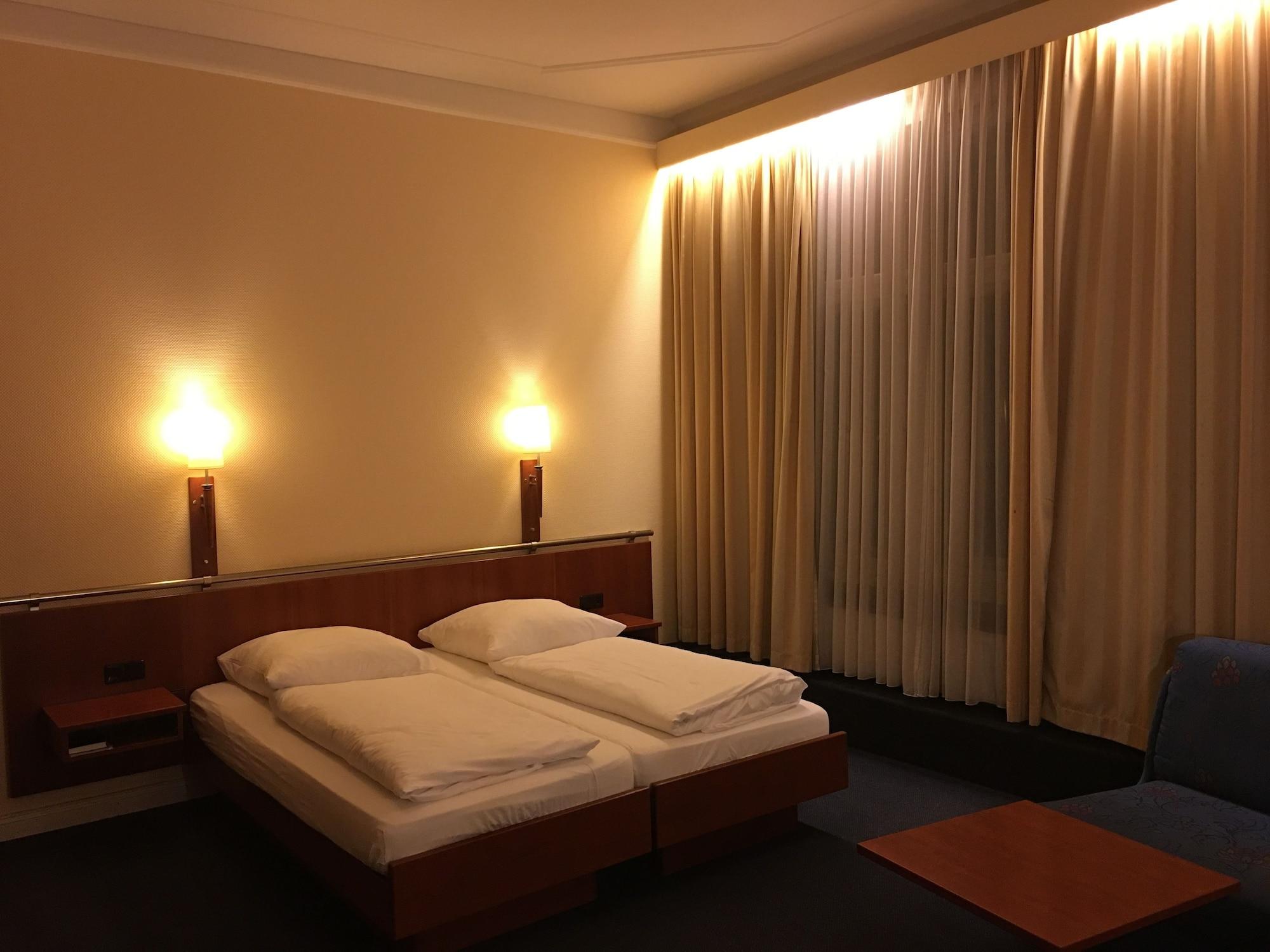 Kurfuerst Am Kurfuerstendamm Hotel Berlin