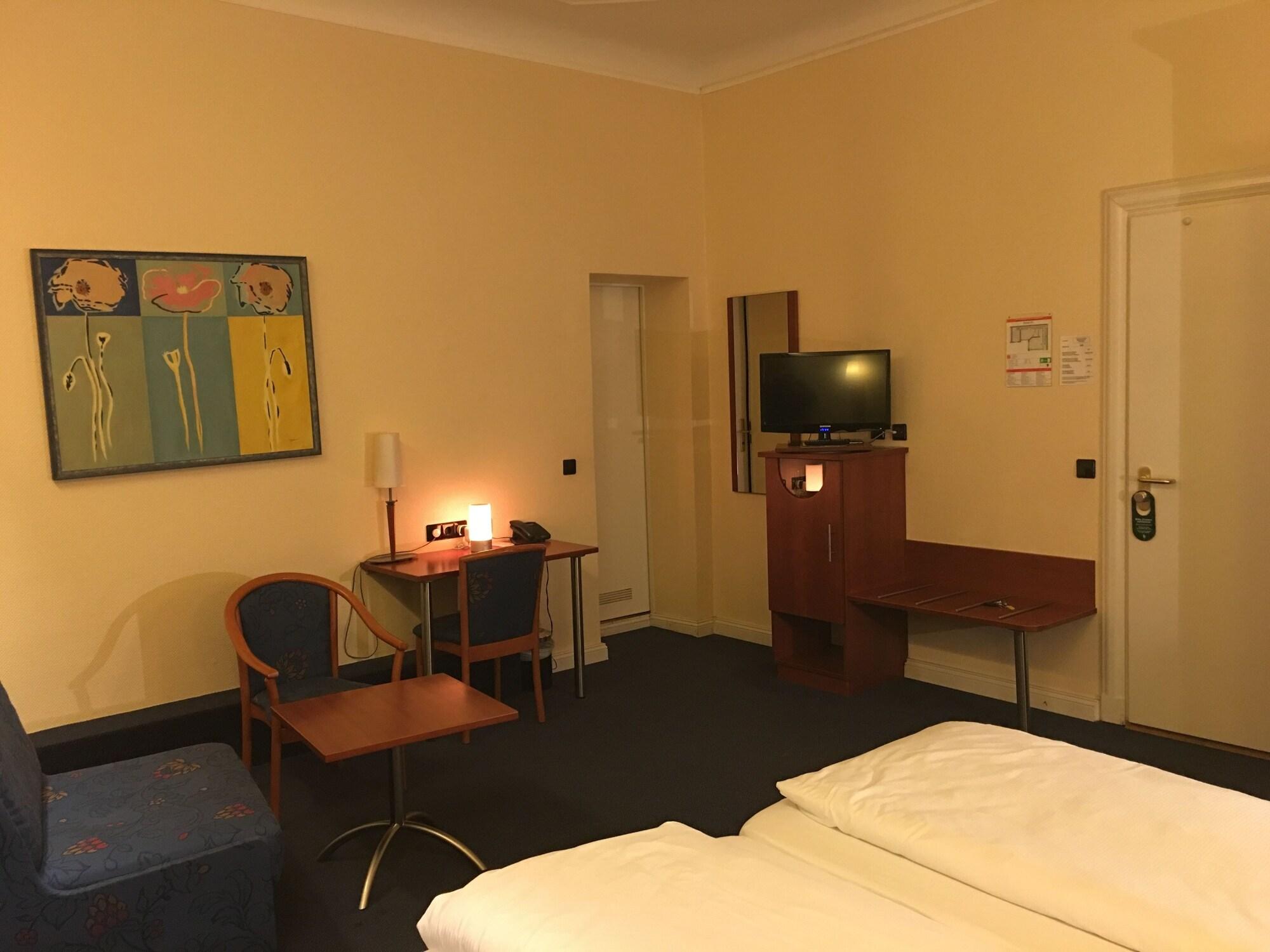 Kurfuerst Am Kurfuerstendamm 3* Berlin
