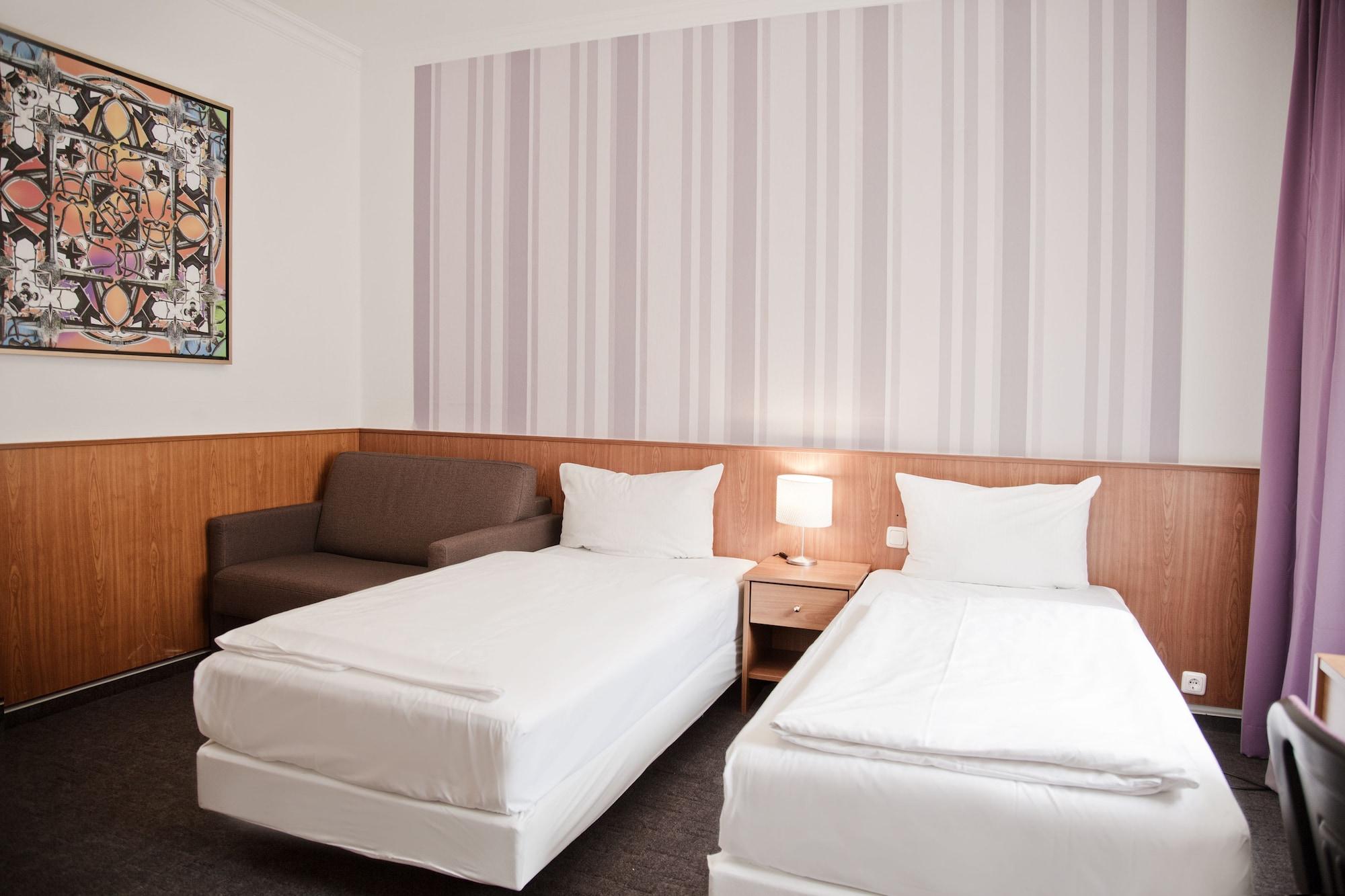 Hotel Les Nations 3*