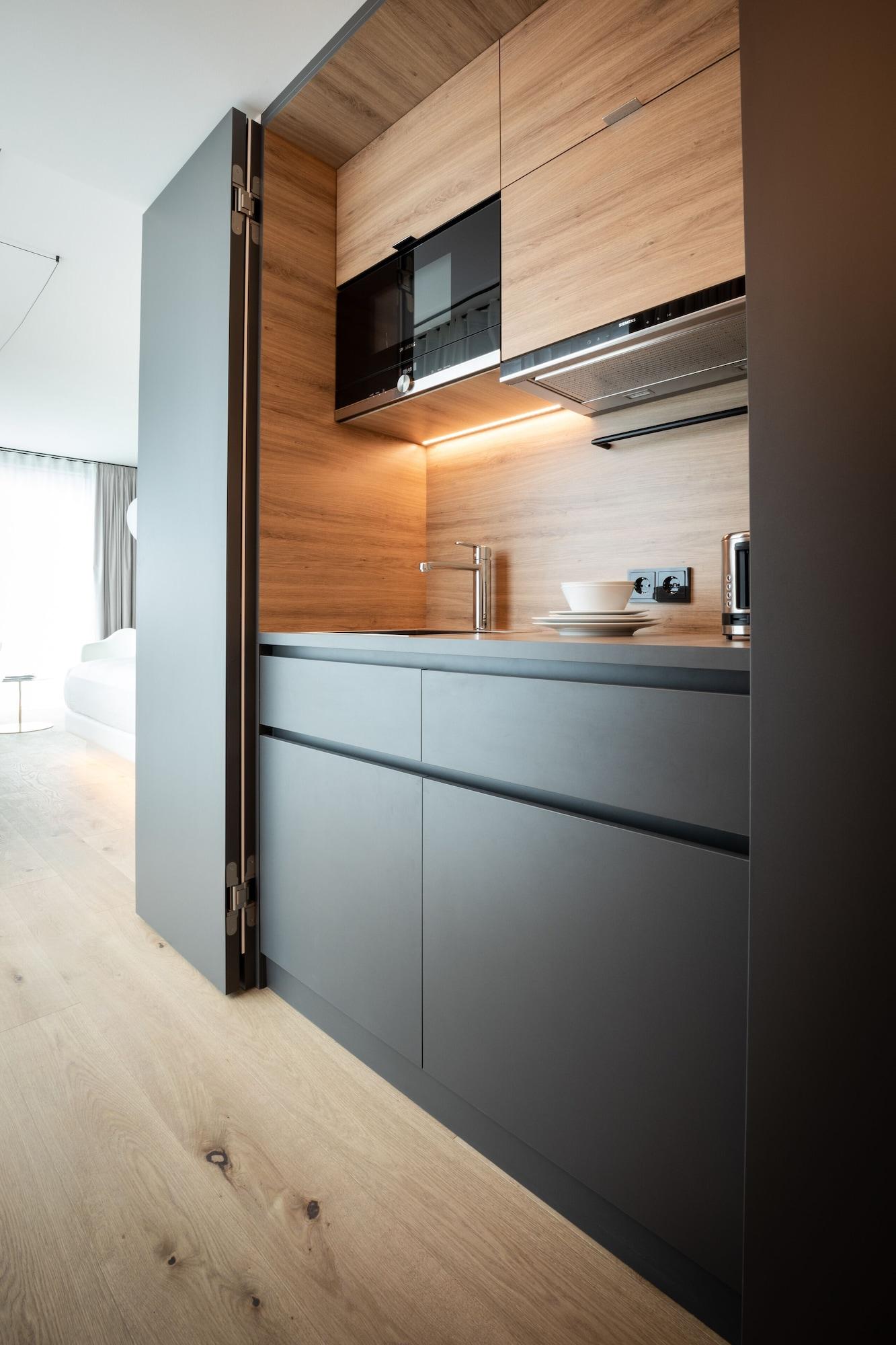 Kpm & Residences Hotel