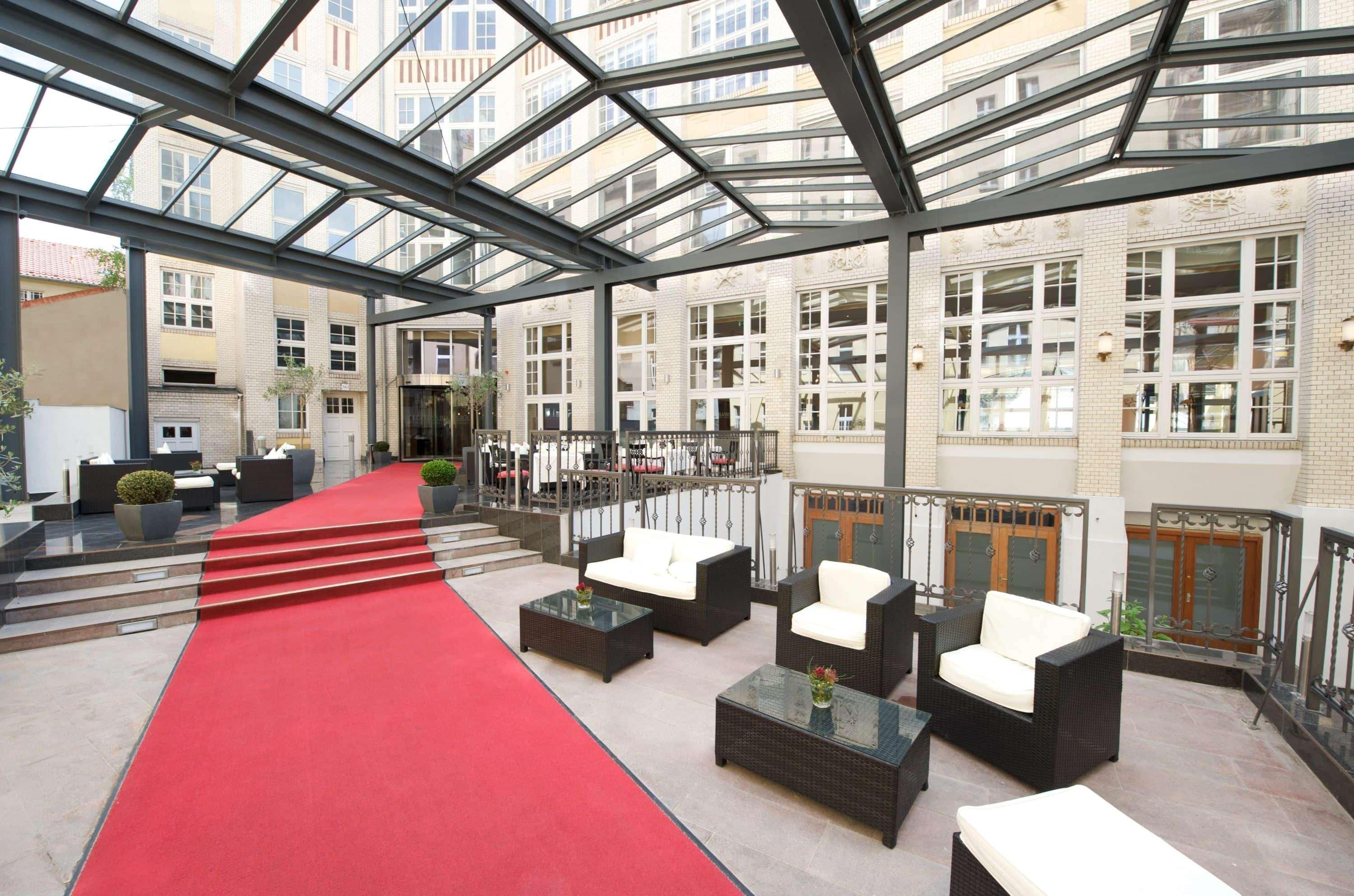 Hotel Wyndham Garden Mitte 4*