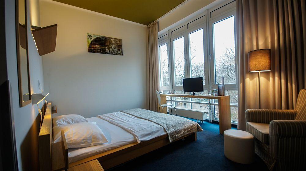 Midi Parkhotel Mitte Guest house