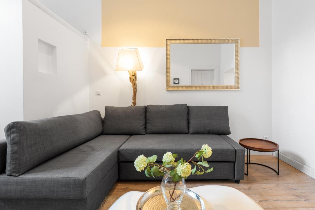 Apartment The Duesseldorfer, 1 Bedroom 1 Living Up To 4 People *