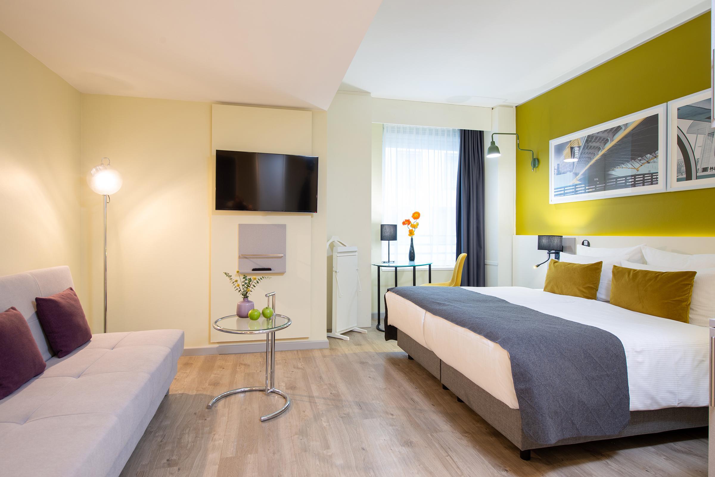 Hotel Leonardo Mitte 4*