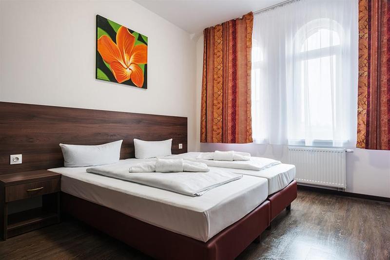 Queens Park Hotel 3*