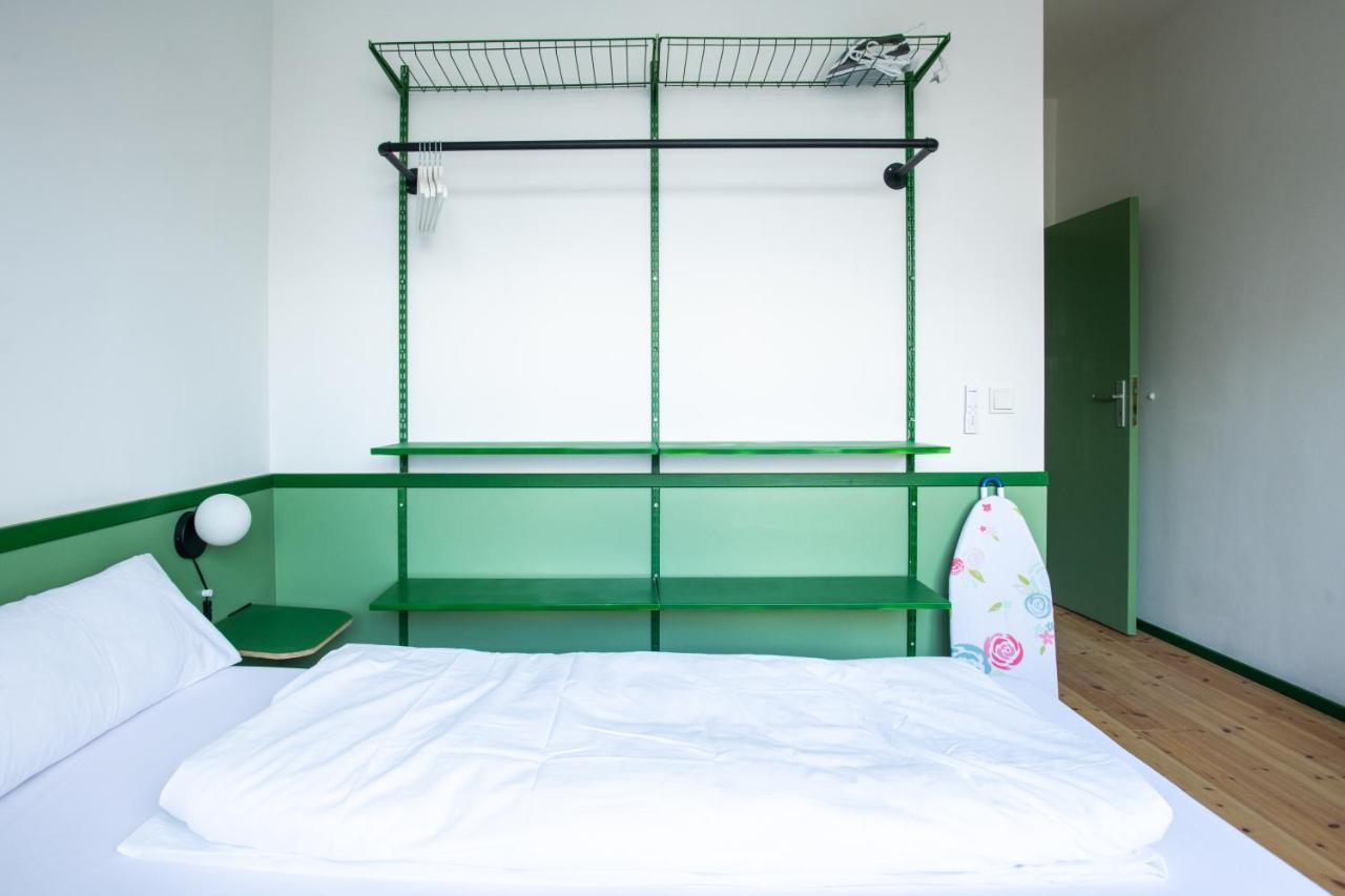 Flattering - Aparthotel