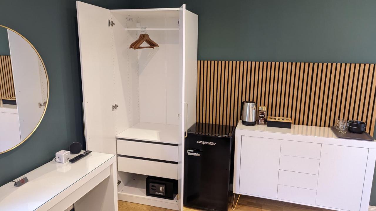 Hospedagem domiciliar 3 Rooms - Zimmervermietung Naehe Flughafen Ber - Gratis Wlan, Parken & Netflix