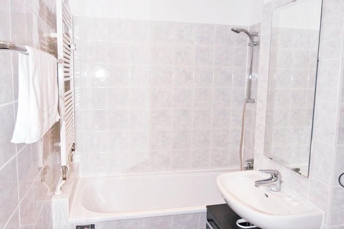 Great Central Premium 1 Bedroom In Best Area 10117 Mitte, Leipziger Strasse