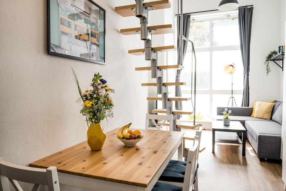Industrial Loft In Mitte Apartment *
