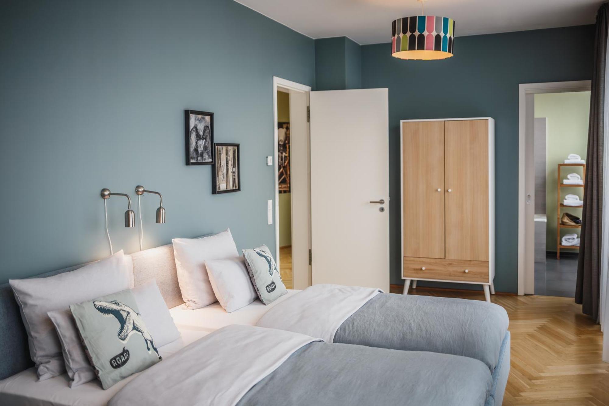 The Circus Aparthotel 3*