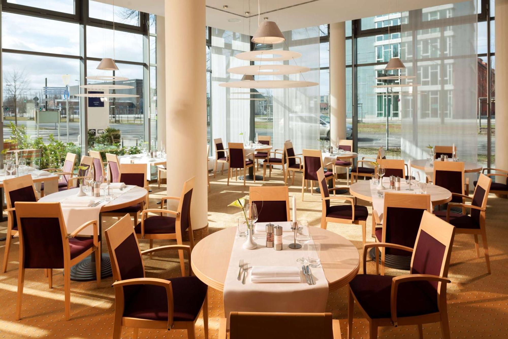 Hotel Essential By Dorint Berlin-adlershof Berlin