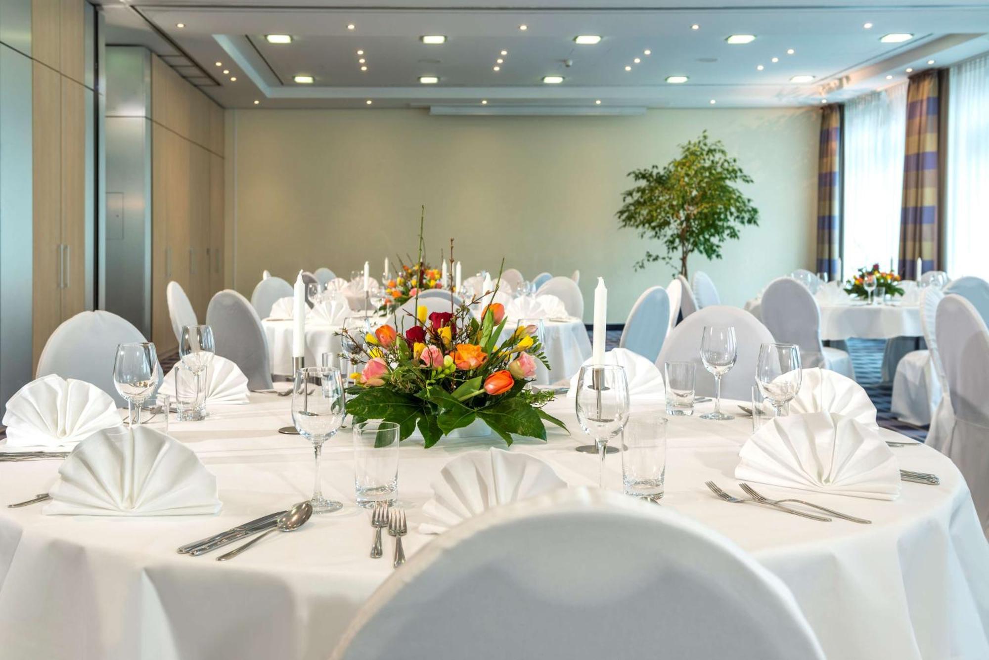 Hotel Essential By Dorint Berlin-adlershof 3*