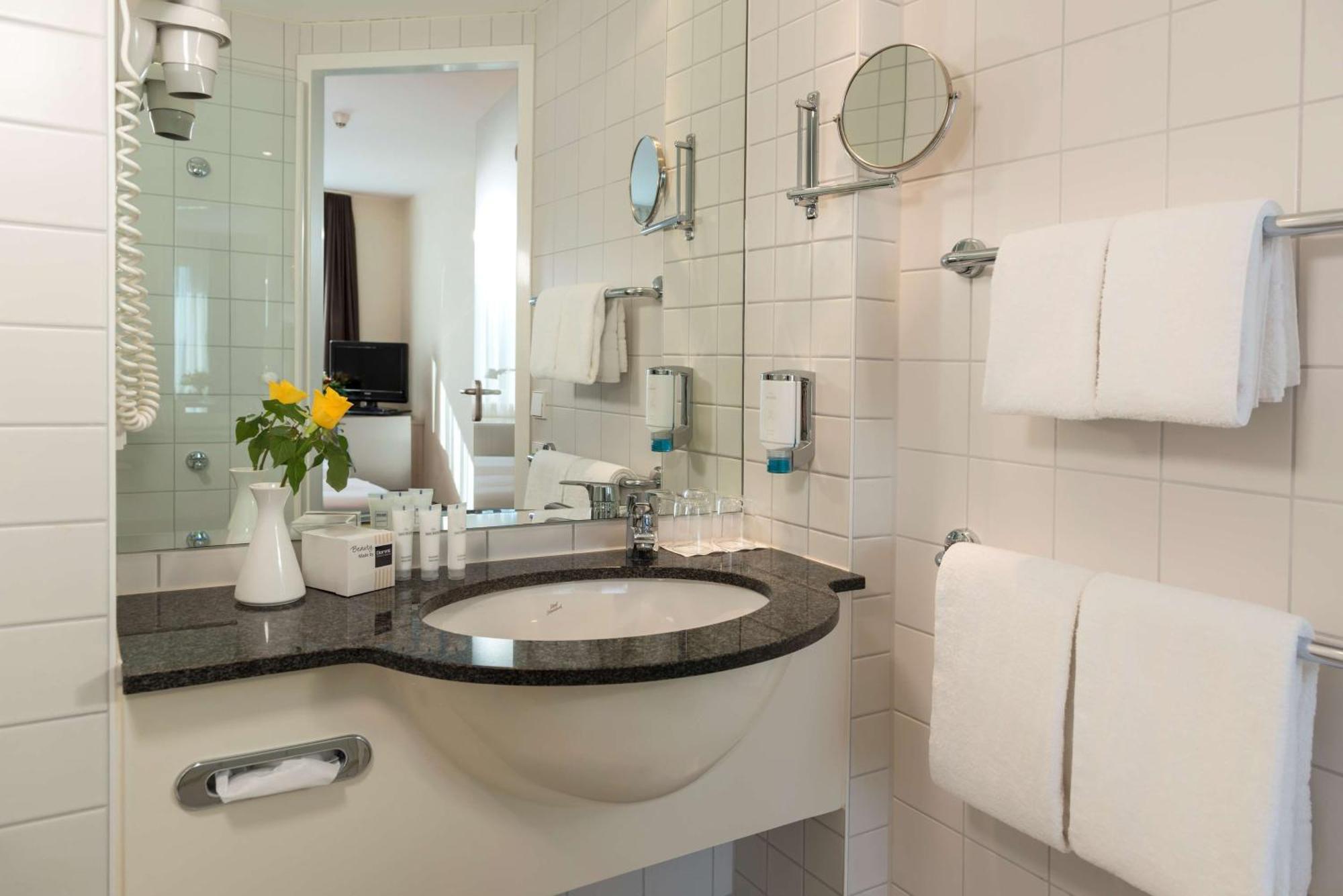 Hotel Essential By Dorint Berlin-adlershof Berlin