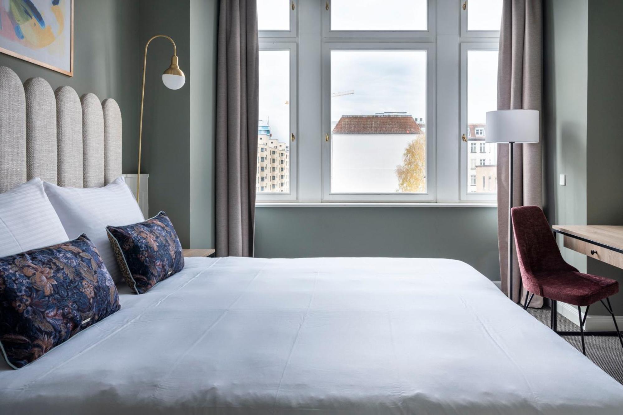 Numa Arc Aparthotel 4*