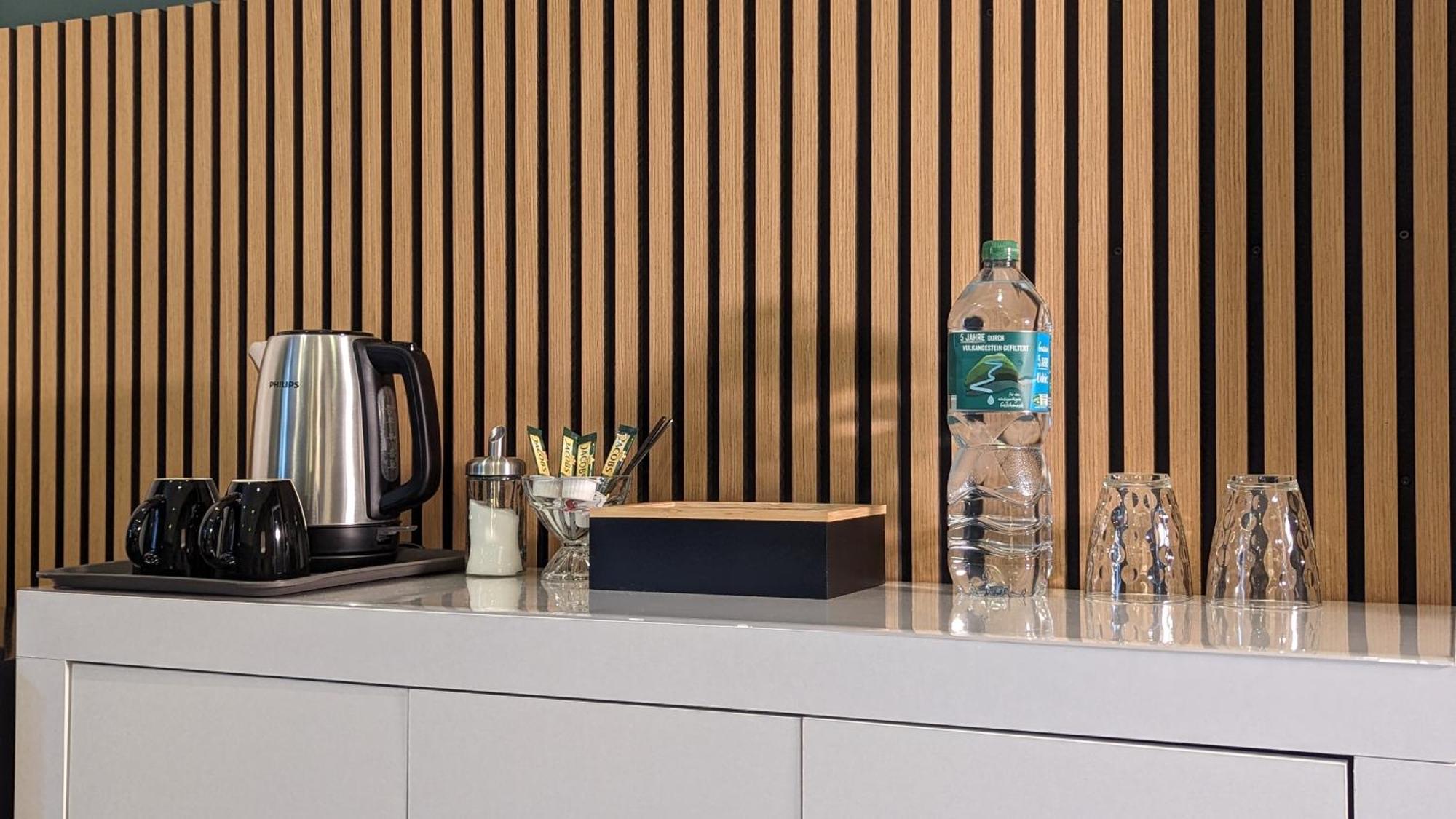 Hospedagem domiciliar 3 Rooms - Zimmervermietung Naehe Flughafen Ber - Gratis Wlan, Parken & Netflix Berlim