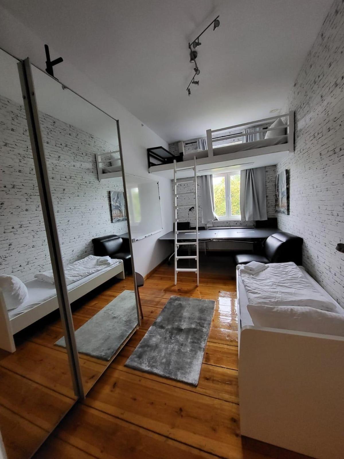 Cosy And Flat With Piano * Berlin