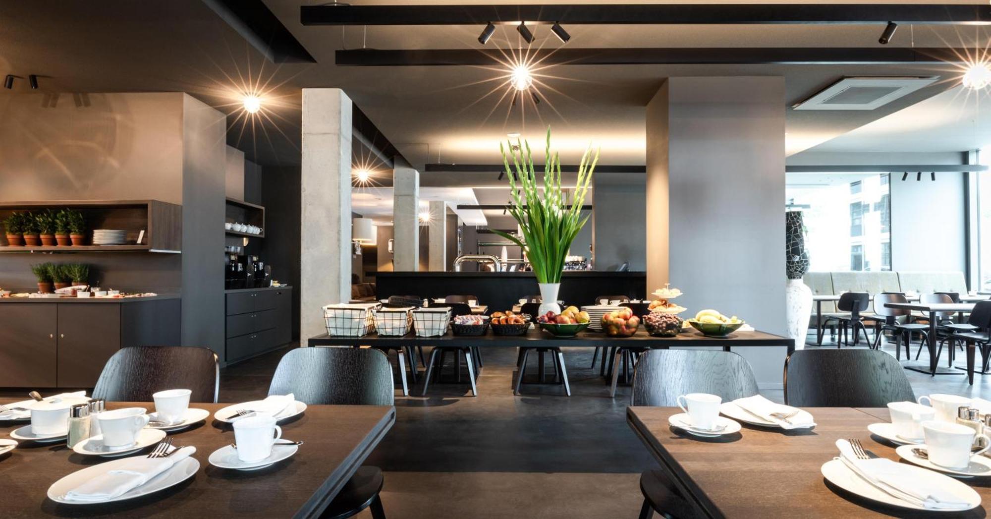 Hotel Kpm & Residences 5*
