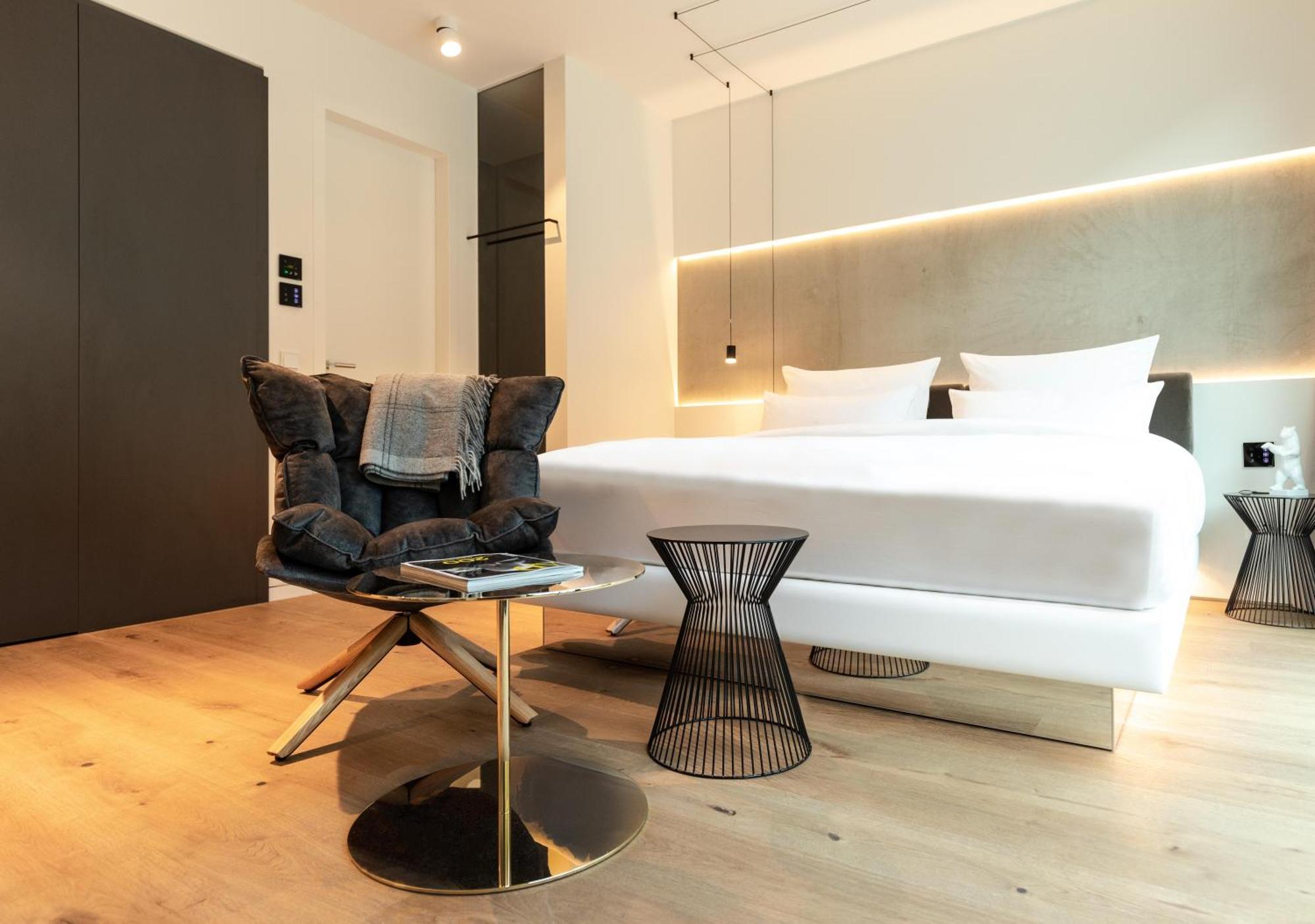 Kpm & Residences Hotel 5*