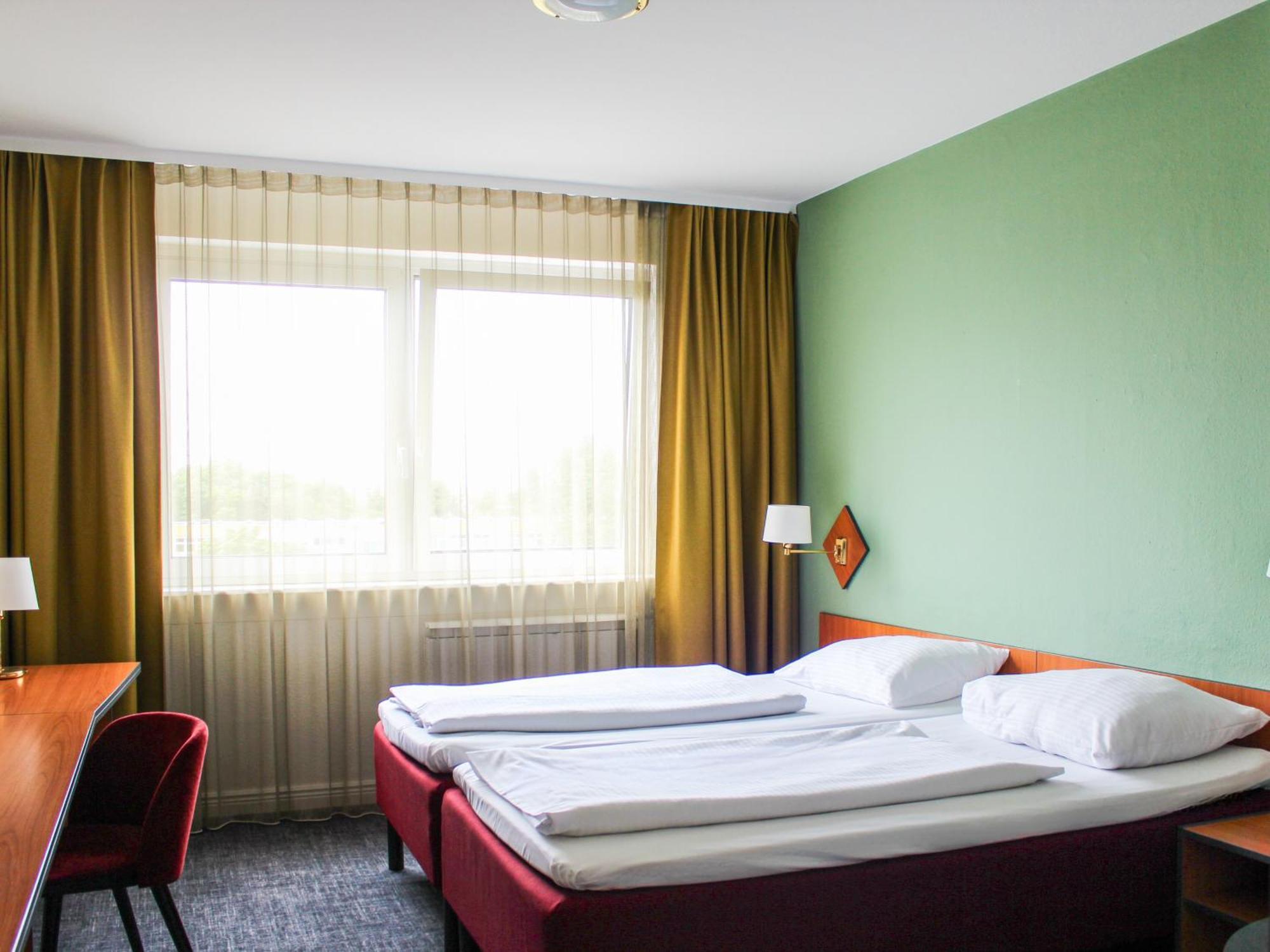 Hotel Good Morning + East 3*
