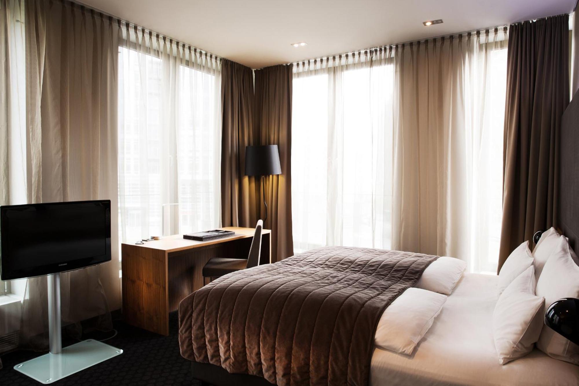 Hotel Cosmo Mitte 4*