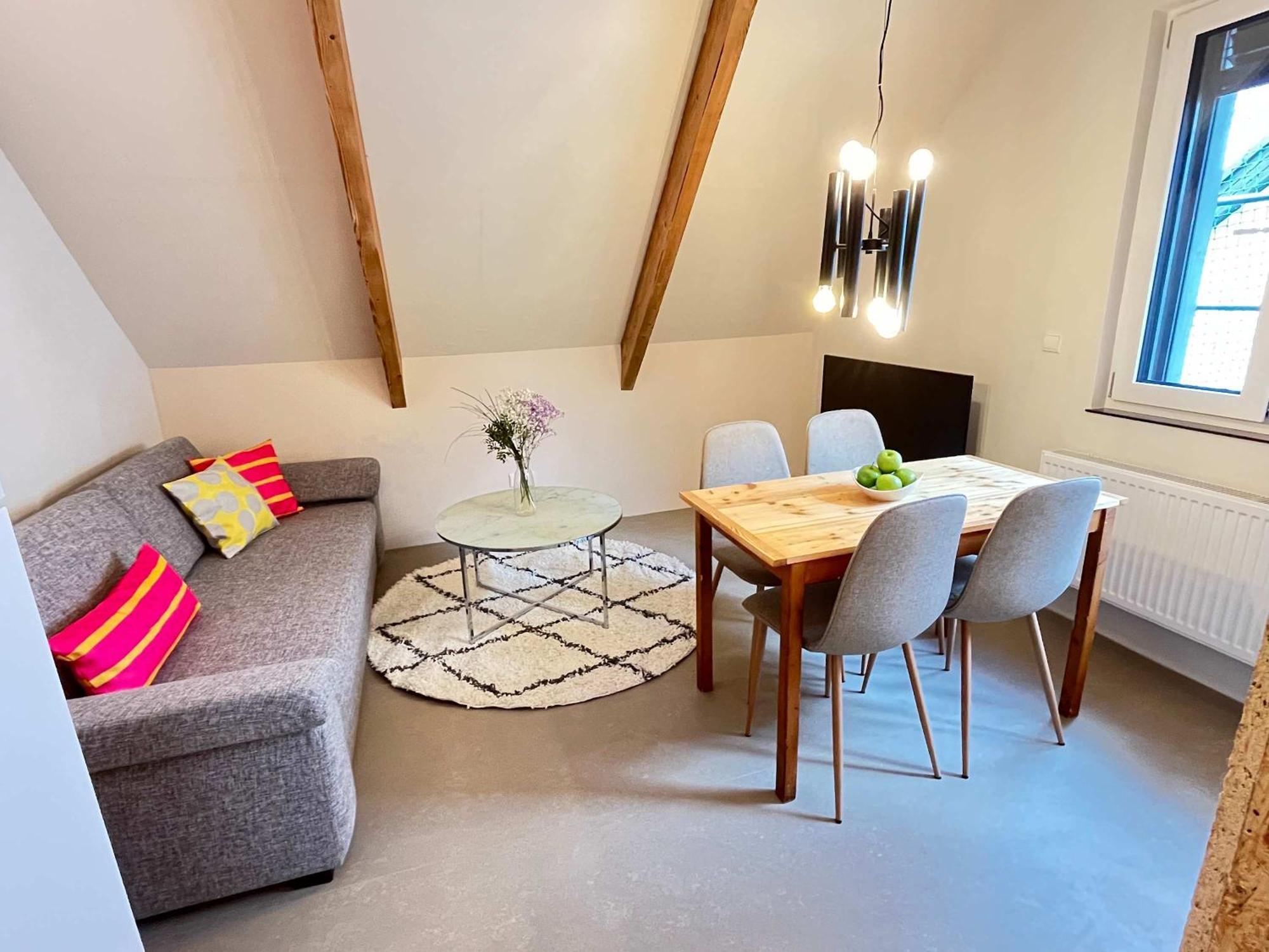 Quiet&cozy Perfect For Groups & Families & Business Trips, Near Ber Airport Berlin