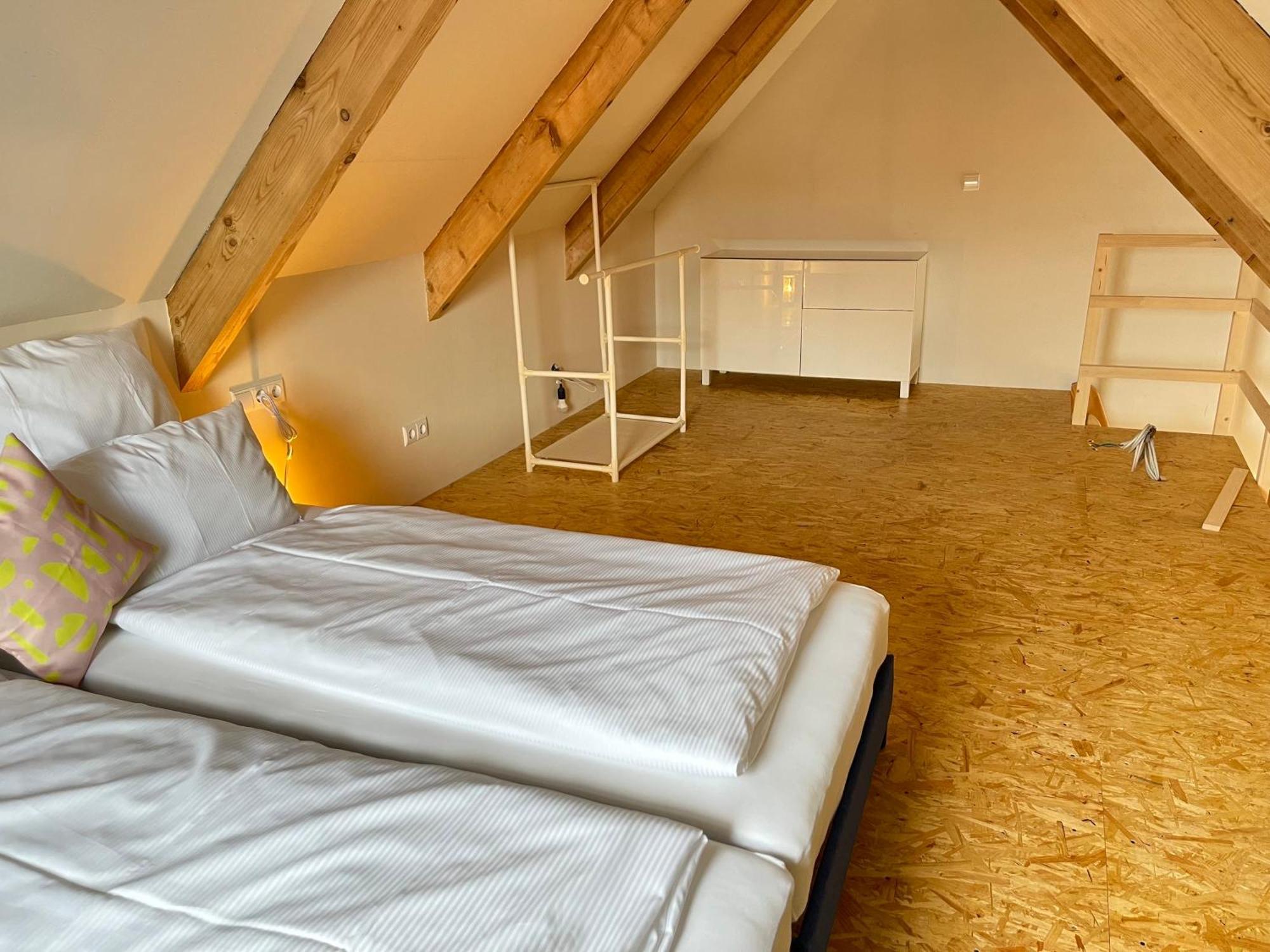 Quiet&cozy Perfect For Groups & Families & Business Trips, Near Ber Airport