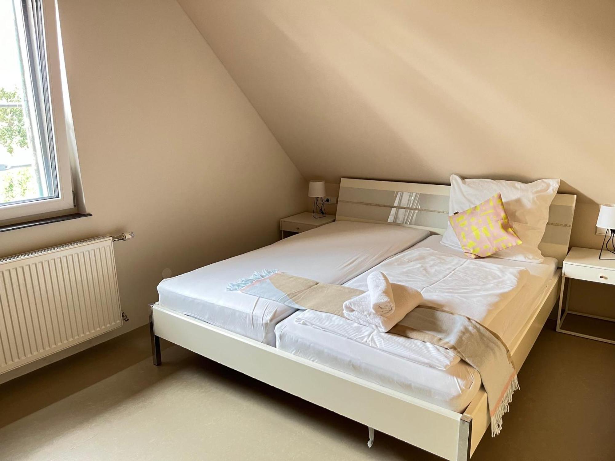 Apartment Quiet&cozy Perfect For Groups & Families & Business Trips, Near Ber Airport *