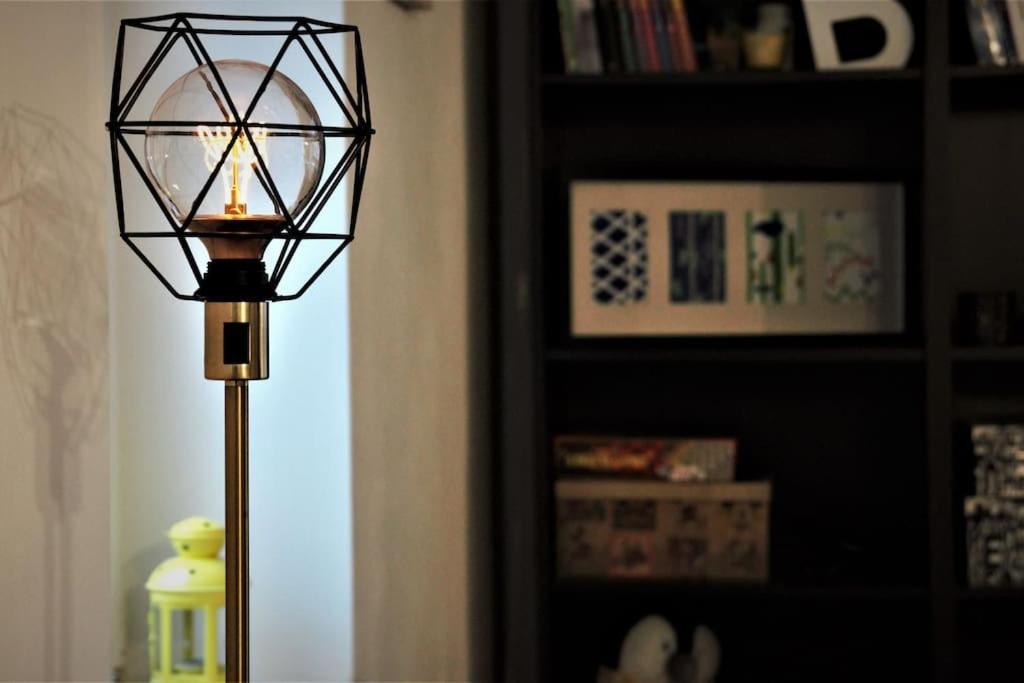 Bright & Lovely Centre Apartment