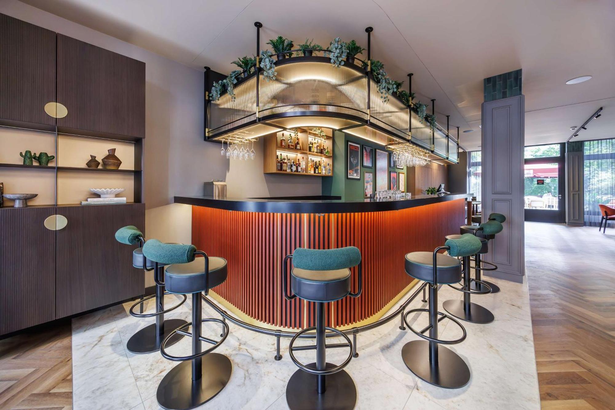 Hotel Radisson Red Kudamm 4*