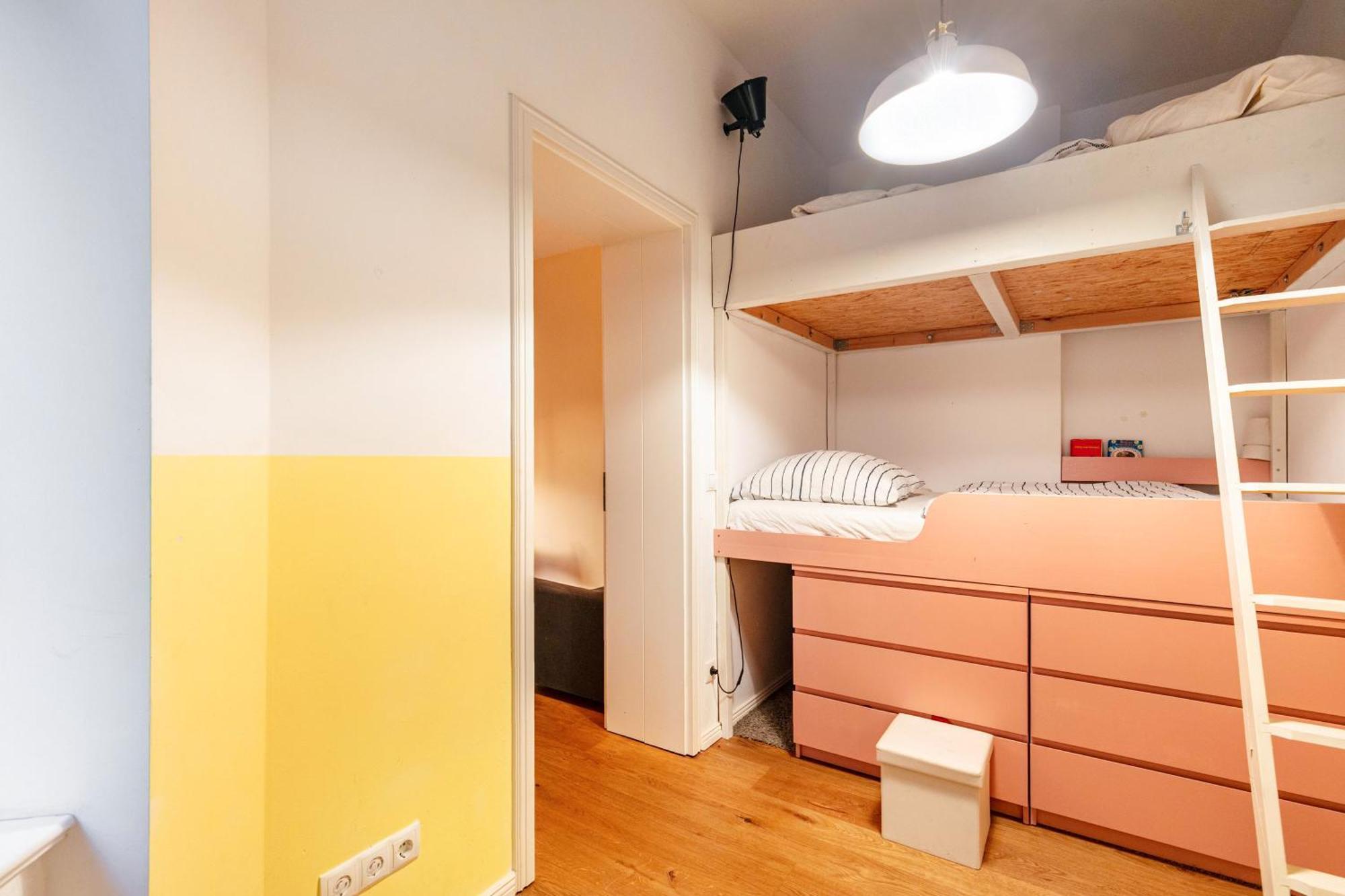 Apartment Schoene Dreizimmerwohnung Berlin